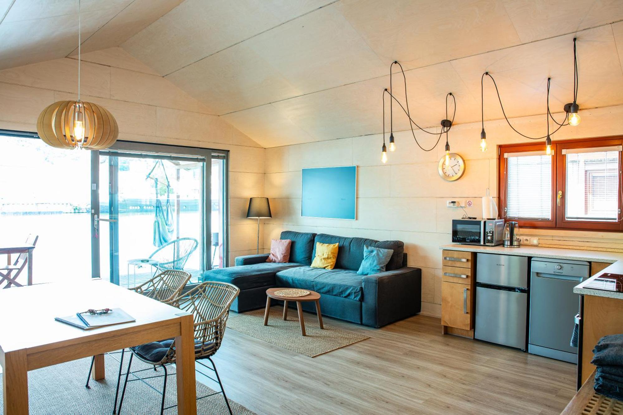 Houseboat Benjamin - Houseboats Benjamin & Franklin Hotel ปราก ภายนอก รูปภาพ