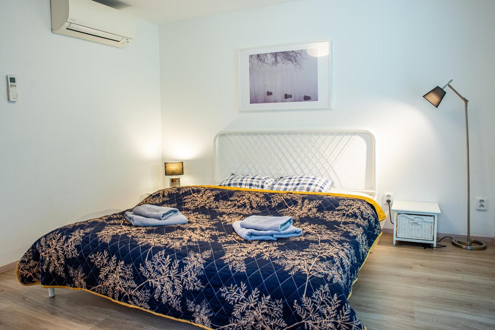 Houseboat Benjamin - Houseboats Benjamin & Franklin Hotel ปราก ภายนอก รูปภาพ